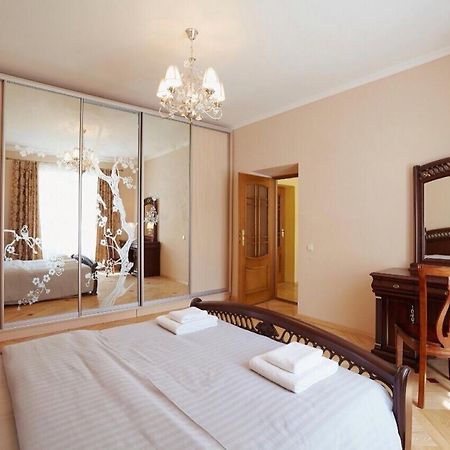 Appartement Myaparts B7 à Lviv Extérieur photo